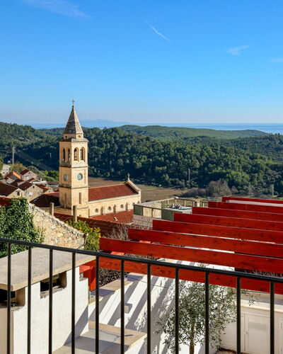 Prusina: Appartement, Balcon, Balustrade