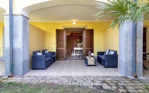 Rosetta: Appartement, Balcon, Condominium, Chaise, Aluminium, Balustrade, Dur, Daylighting, Appartement Penthouse, Plate-Forme