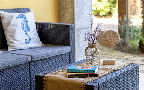 Rosetta: Appartement, Balcon, Condominium, Chaise, Aluminium, Balustrade, Dur, Daylighting, Appartement Penthouse, Plate-Forme