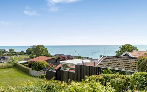 Teja - 100M from the Sea: Maison, Toit, Domicile, Chalet, Biens, Ferme, Villa, Porche, Siding