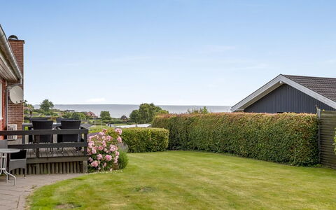 Teja - 100M from the Sea: Maison, Toit, Domicile, Chalet, Biens, Ferme, Villa, Porche, Siding