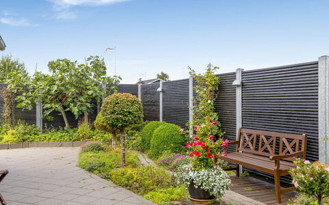Teja - 100M from the Sea: Maison, Toit, Domicile, Chalet, Biens, Ferme, Villa, Porche, Siding
