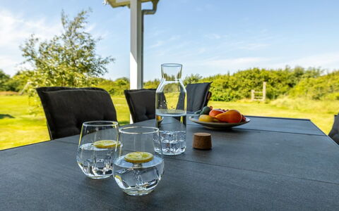 Ernesta - from the Sea: Herbe, Prairie, Lot Terre, Chalet, Zone Rurale, Prairie, Batiments Jardin, Jardin, Cabanon