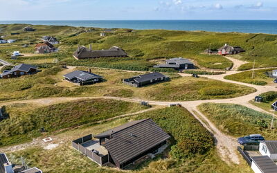 Georg - 200M from the Sea