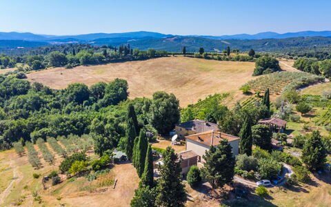 Il Fienile di Leo: Arbre, Maison, Chalet, Domicile, Zone Rurale, Paysage, Colline, Lot Terre, Station De Montagne