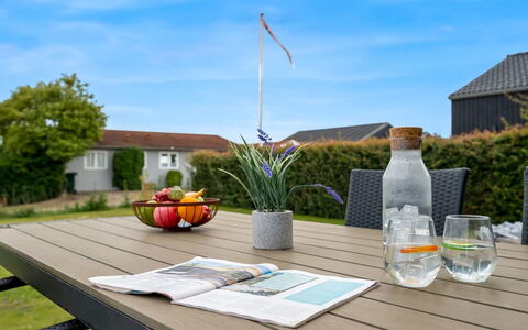 Dragan - 50M from the Sea: Meubles, Mobilier De Jardin, Table, Bois, Chaise, Tableau De Plein Air, Table Cuisine Et Salle A Manger, Dur, Tache De Bois, Patio