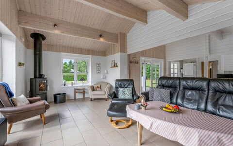 Blesse - 500M to the Fjord: Bois, Sol, Design Intérieur, Plafond, Sol, Meubles, Domicile, Parquet, Salon, Maison