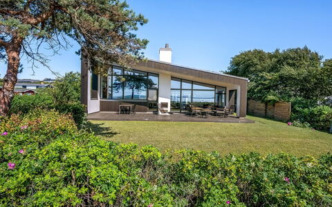 Nille - 30M from the Sea: Bois, Domicile, Porche, Plate-Forme, Dur, Toit, Tache De Bois, Parquet, Eco Hôtel