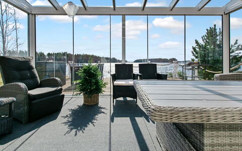 Kesäranta: Meubles, Mobilier De Jardin, Chaise, Balcon, Ombre, Porche, Tableau De Plein Air, Verre, Métal, Patio