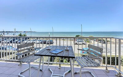 Tharon Plage 200: Feuille, Jardin, Ombre, Eco Hôtel, Mobilier De Jardin, Cour, Aménagement Paysager, Conception