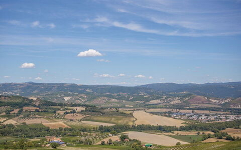 Casa Salvia, Ac, Wifi, Narni: Ciel, Jour, Montagnes Relief, La Nature, Environnement Naturel, Colline, Horizon, Montagne, Paysage Naturel, Prairie