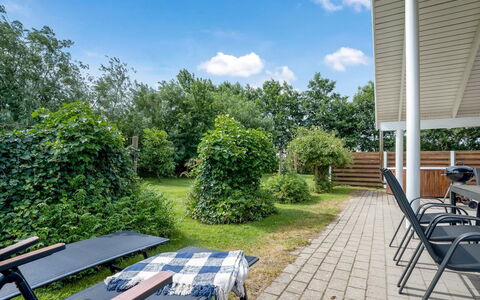 Mika - 800M from the Sea: Domicile, Chalet, Porche, Siding, Ferme, Structure En Plein Air