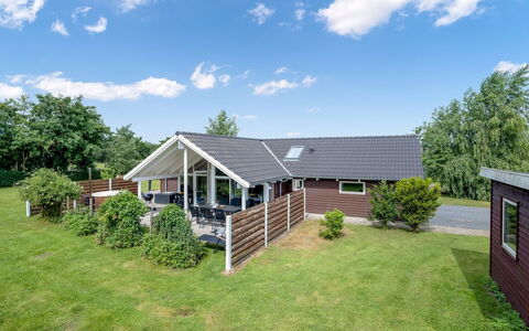 Mika - 800M from the Sea: Domicile, Chalet, Porche, Siding, Ferme, Structure En Plein Air