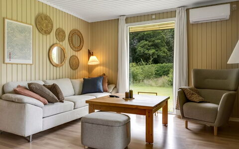 Göran - 30Km from the Sea: Chalet, Arrière-Cour, Cour, Batiments Jardin, Cabanon, Siding, Mobilier De Jardin, Cabane En Rondins, Structure En Plein Air, Cabane