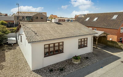 Antine - 400M from the Sea