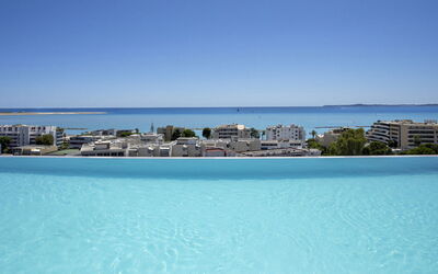 Saint Laurent du Var 204: Bleu, L'Eau, Piscine, Recours, Composite, Mer, Appartement, Océan, Hôtel, Ville Resort