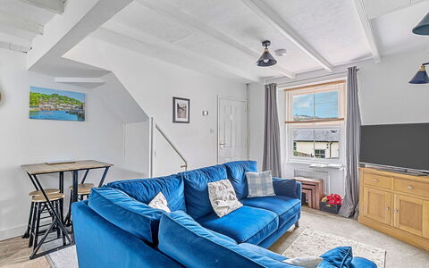 Farleigh Cottage: Sol, Meubles, Sol, Plafond, Canapé, Design Intérieur, Appartement, Pièce, Domicile