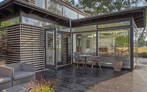 Jo - 175M to the Fjord: Meubles, Design Intérieur, Sol, Bois, Pièce, Plafond, Sol, Table, Cabinetry, Éclairage