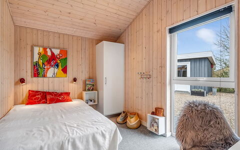 Anelise - 800M to the Fjord: Bois, Plafond, Domicile, Chambre, Tache De Bois, Dur, Planche, Contre-Plaqué, Parquet, Lit