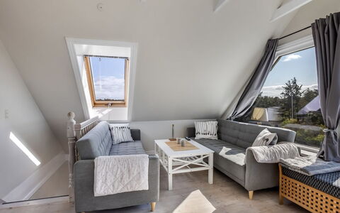Paale - 208M from the Sea: Meubles, Bois, Sol, Design Intérieur, Domicile, Sol, Canapé, Salon, Parquet, Pièce