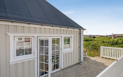 Hildegerd - 100M from the Sea: Maison, Domicile, Toit, Chalet, Lot Terre, Biens, Ferme, Village, Ferme
