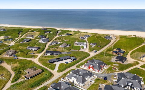 Hildegerd - 100M from the Sea: Maison, Domicile, Toit, Chalet, Lot Terre, Biens, Ferme, Village, Ferme