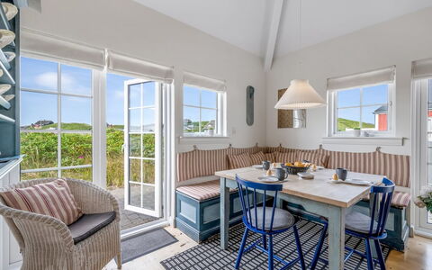 Hildegerd - 100M from the Sea: Chalet, Cabanon, Cabane, Ferme, Prairie, Cabane, Grange, Cabane En Rondins, Batiments Jardin