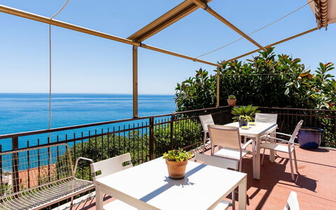 La Terrazza: Mer, Côte, Cotiers Et Relief Océaniques, Océan, Balcon, Porche, Recours, Eco Hôtel, Chaise, Plage