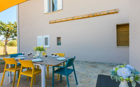 Castagneto Carducci 50: Meubles, Chaise, Mobilier De Jardin, Table, Table Cuisine Et Salle A Manger, Tableau De Plein Air, Restaurant, Patio, Salle À Manger, Ombre
