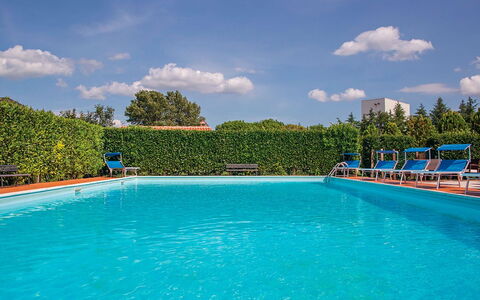 Oasi Della Pergola: Bleu, Piscine, Loisir, Recours, Eco Hôtel, Mobilier De Jardin, Ombre, Centre De Loisirs, Hôtel, Ville Resort