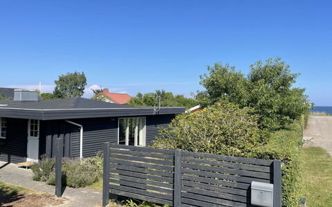 Sampsa - 75M from the Sea