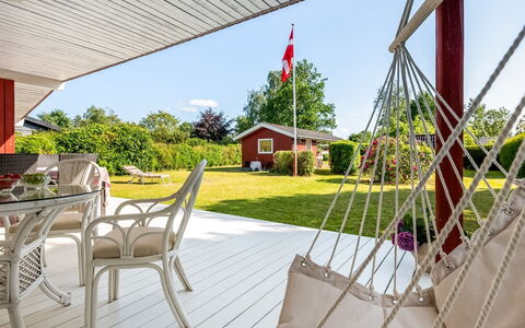 Viktoria - 500M from the Sea: Herbe, Prairie, Lot Terre, Chalet, Zone Rurale, Prairie, Batiments Jardin, Jardin, Cabanon