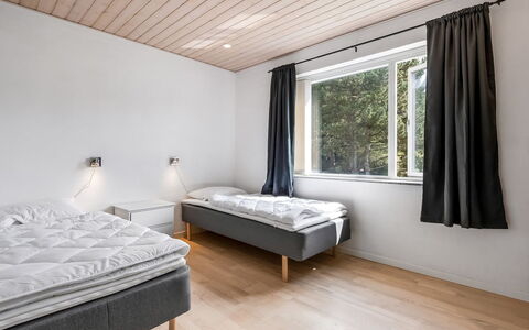 Jonce - 800M from the Sea: Bois, Plafond, Sol, Chambre, Literie, Lit, Dur, Parquet, Drap De Lit