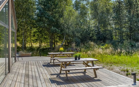 Aarthi - 575M from the Sea: Chalet, Arrière-Cour, Cour, Batiments Jardin, Cabanon, Siding, Mobilier De Jardin, Cabane En Rondins, Structure En Plein Air, Cabane