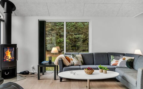 Abiorn - from the Sea: Chalet, Arrière-Cour, Cour, Batiments Jardin, Cabanon, Siding, Mobilier De Jardin, Cabane En Rondins, Structure En Plein Air, Cabane