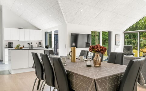 Abiorn - from the Sea: Chalet, Arrière-Cour, Cour, Batiments Jardin, Cabanon, Siding, Mobilier De Jardin, Cabane En Rondins, Structure En Plein Air, Cabane