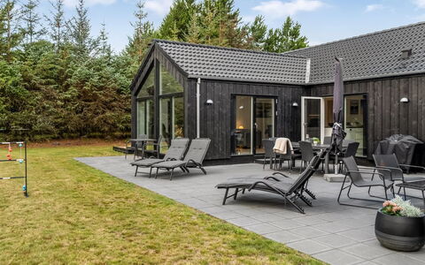 Abiorn - from the Sea: Chalet, Arrière-Cour, Cour, Batiments Jardin, Cabanon, Siding, Mobilier De Jardin, Cabane En Rondins, Structure En Plein Air, Cabane