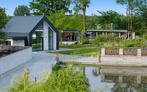 Romance & Relax Villa: Arbuste, Domicile, Jardin, Chalet, Biens, Ombre, Aménagement Paysager, Eco Hôtel, Batiments Jardin, Cour