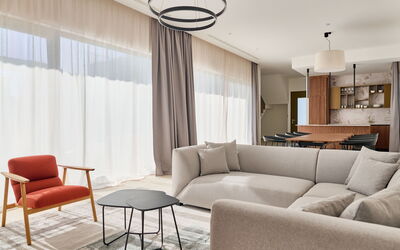 Taria 211.2: Meubles, Design Intérieur, Sol, Sol, Canapé, Salon, Bois, Plafond, Parquet, Table