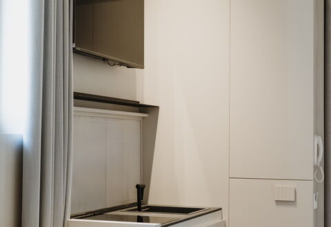 Deb&spa: Bois, Design Intérieur, Sol, Meubles, Sol, Éclairage, Cuisine, Plafond, Appareil De Cuisine, Comptoir