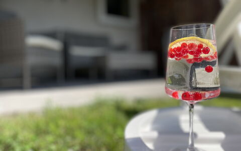 Panoramaperle: Vaisselle, Fruit, Aliments, Ingrédient, Drinkware, Produire, Verres À Pied