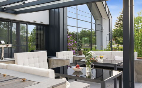 Luxury Retreat Resort: Meubles, Design Intérieur, Éclairage, Chaise, Table, Domicile, Canapé, Sol, Salon, Ombre