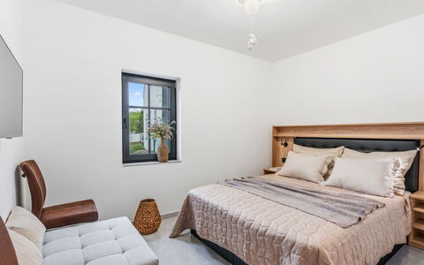Luxury Retreat Resort: Meubles, Lit, Design Intérieur, Chambre, Sol, Sol, Mur, Literie, Pièce, Bois