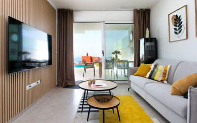 Bayview Collection Free Spa & Padel