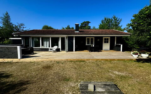 Marja - 350M from the Sea: Herbe, Prairie, Lot Terre, Chalet, Zone Rurale, Prairie, Batiments Jardin, Jardin, Cabanon