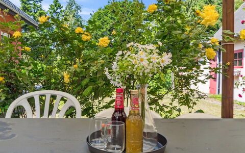 Marit - 1.5Km from the Sea: Toit, Domicile, Porte, Chalet, Ombre, Siding, Cour, Biens, Arrière-Cour