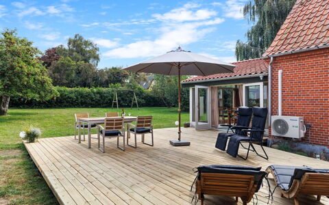Alisa - 2.5Km from the Sea: Herbe, Prairie, Lot Terre, Chalet, Zone Rurale, Prairie, Batiments Jardin, Jardin, Cabanon