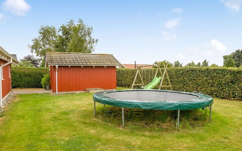 Trifun - 300M from the Sea: Maison, Toit, Domicile, Chalet, Biens, Ferme, Villa, Porche, Siding