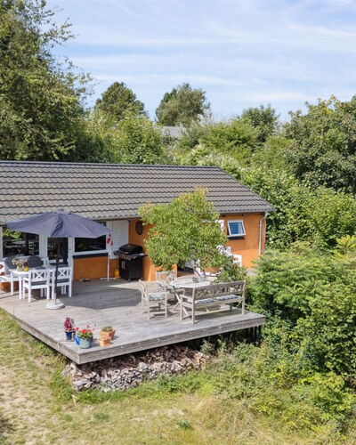 Marjanne - 800M from the Sea