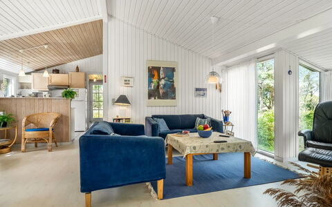Saila - 1.2Km from the Sea: Bois, Meubles, Design Intérieur, Domicile, Plafond, Salon, Canapé, Chalet, Chaise